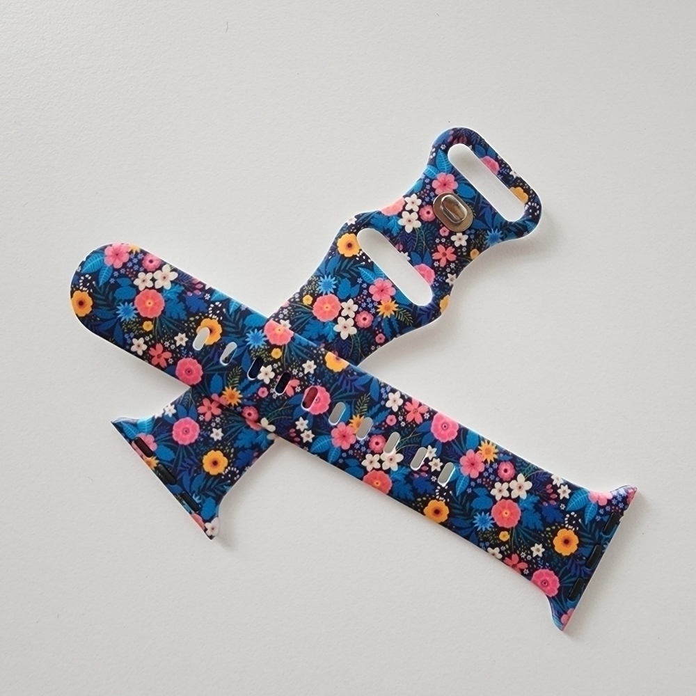 NWT Multi Floral Pattern Apple Watch Silicone Band - Picture 4 of 8
